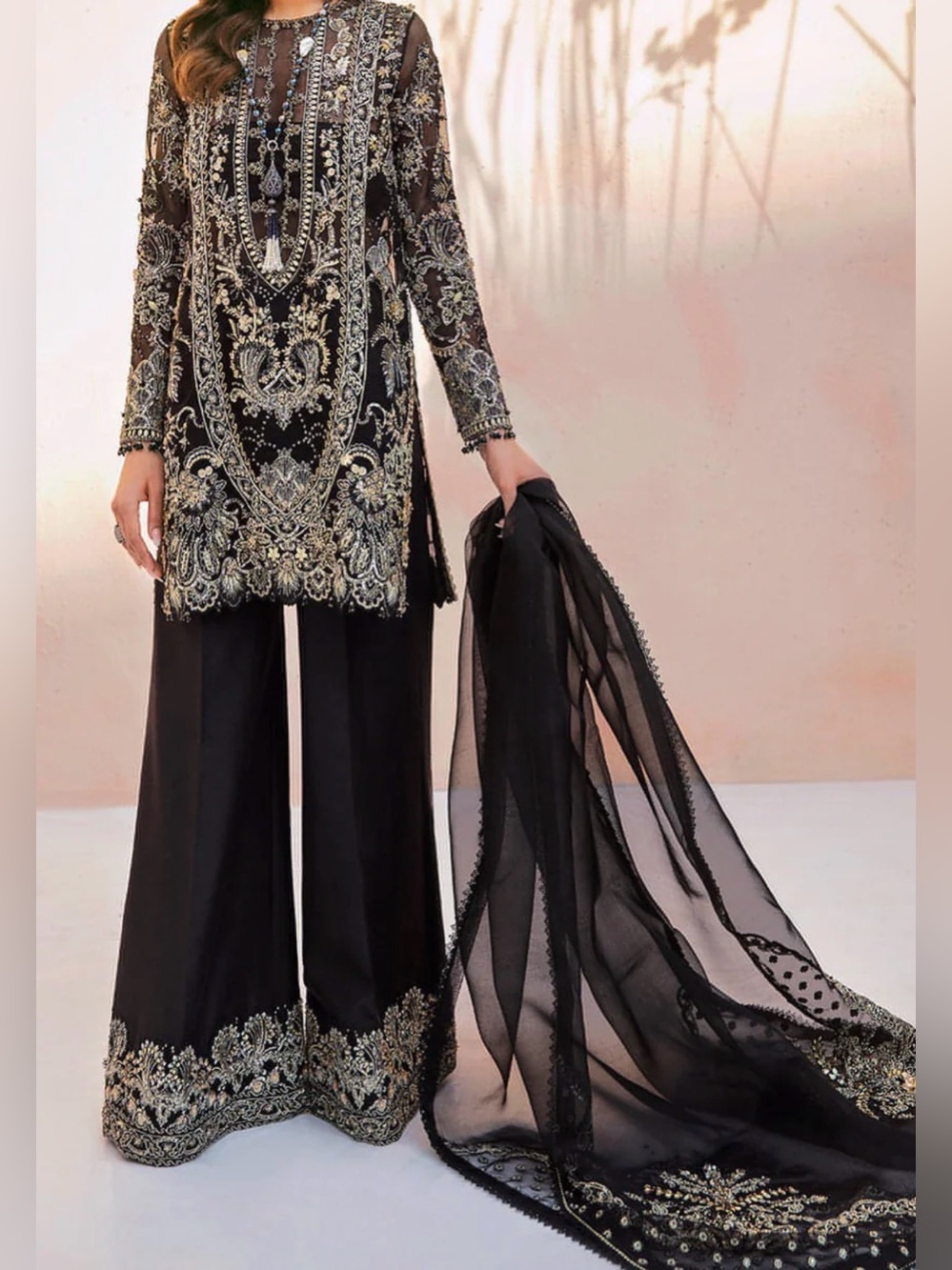 SORAYA Ebony Size M/L Black with Gold Embroidered